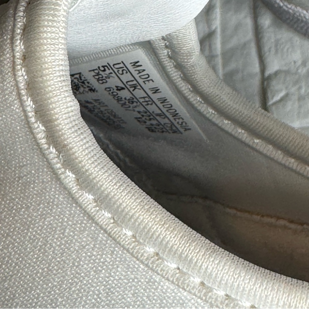 adidas Women's Slip-On Shoes white w/ black size 5.5 - Picture 4 of 14